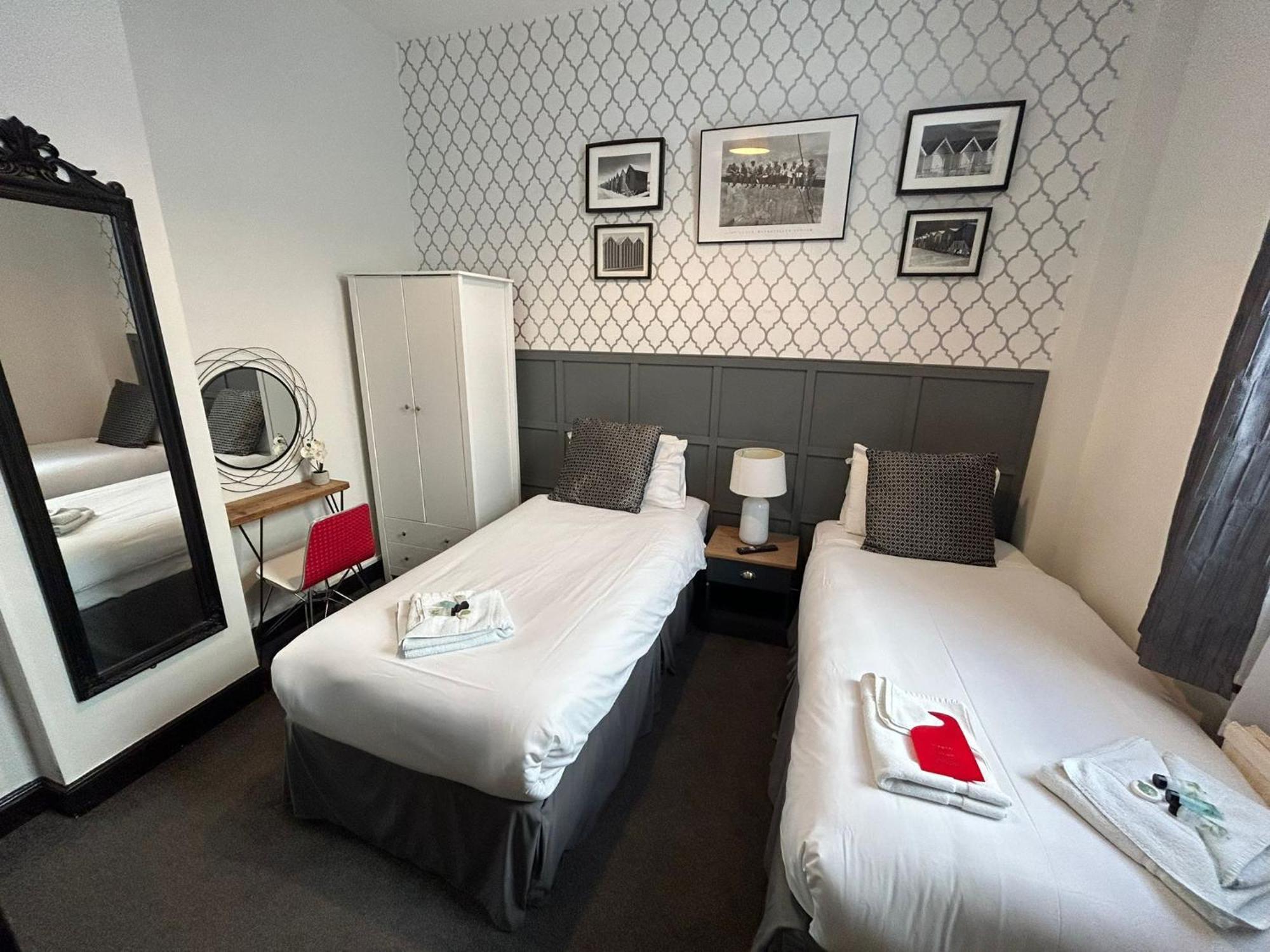 The Lyndhurst Guest House Great Yarmouth Room photo