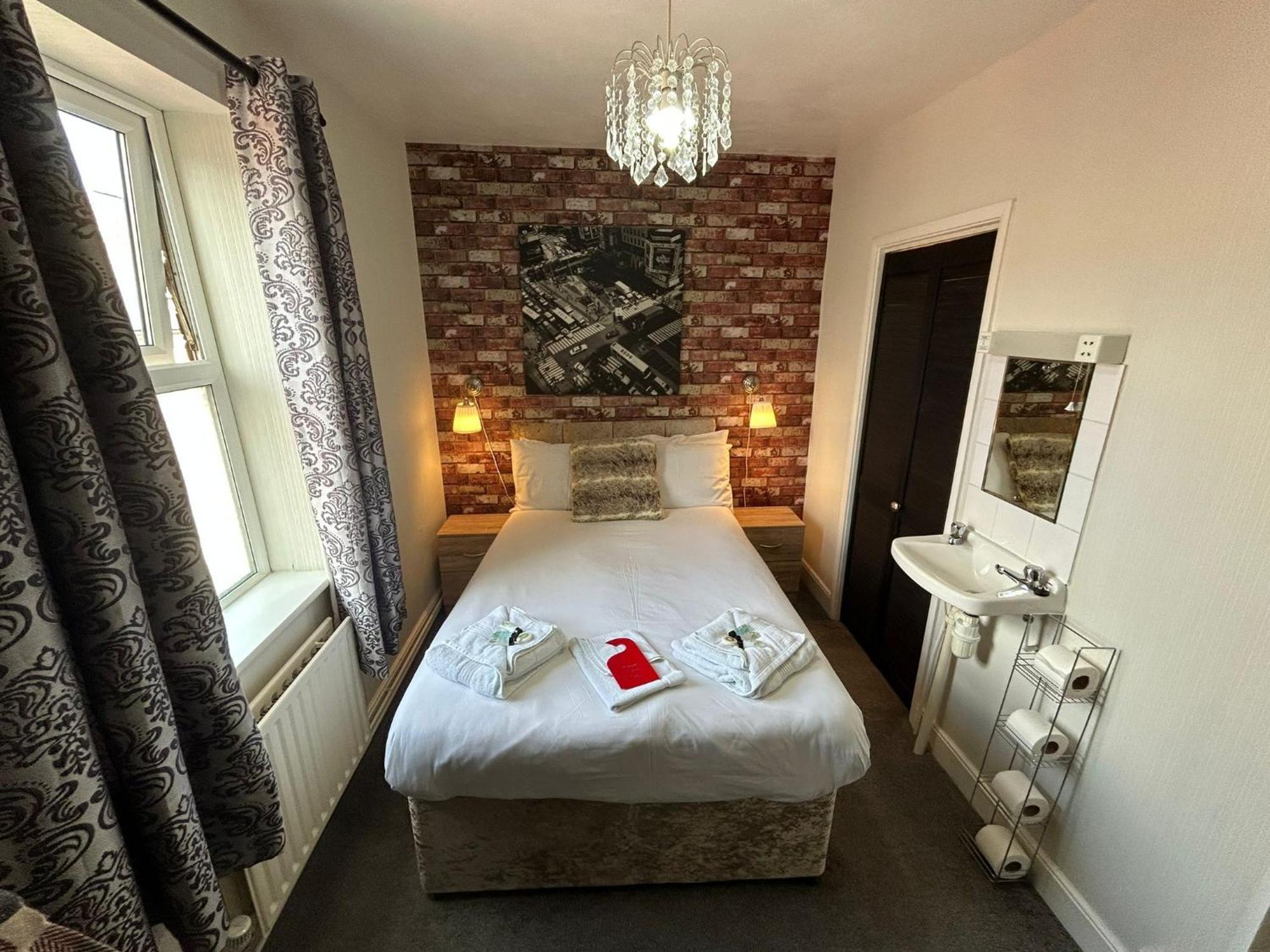 The Lyndhurst Guest House Great Yarmouth Room photo