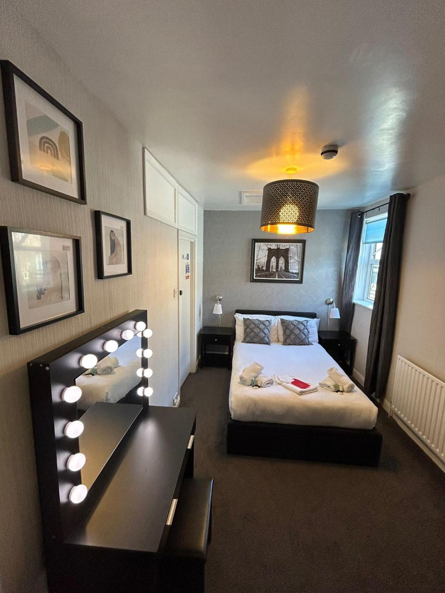 The Lyndhurst Guest House Great Yarmouth Room photo