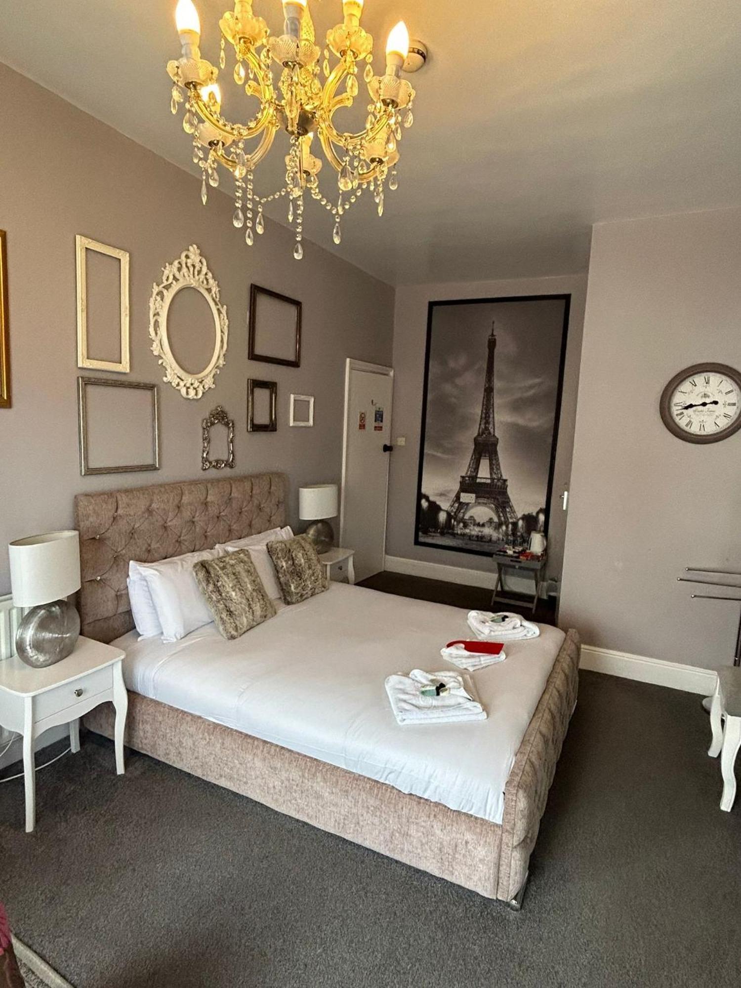 The Lyndhurst Guest House Great Yarmouth Room photo