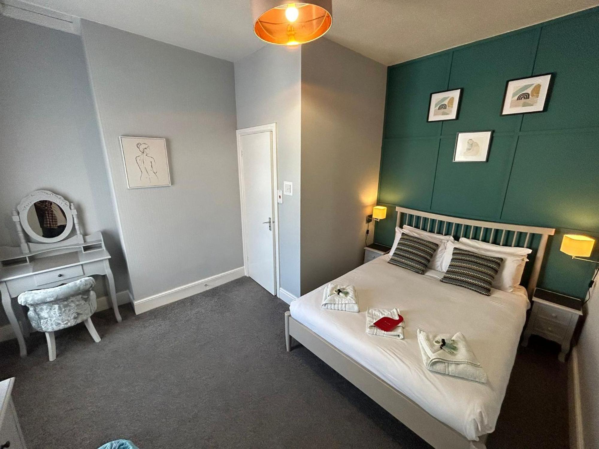 The Lyndhurst Guest House Great Yarmouth Room photo